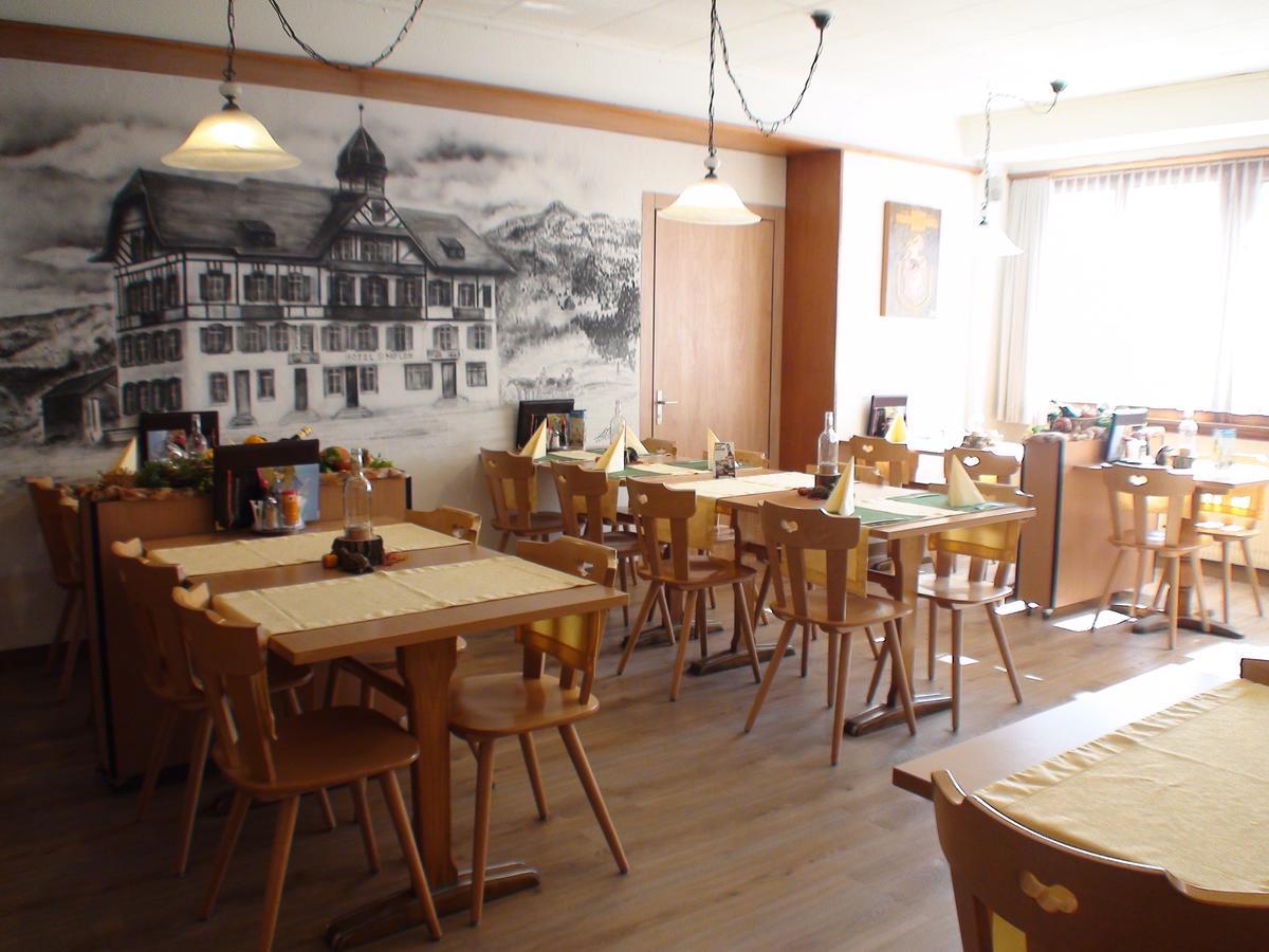 Hotel Restaurant Simplon 프루티겐 외부 사진