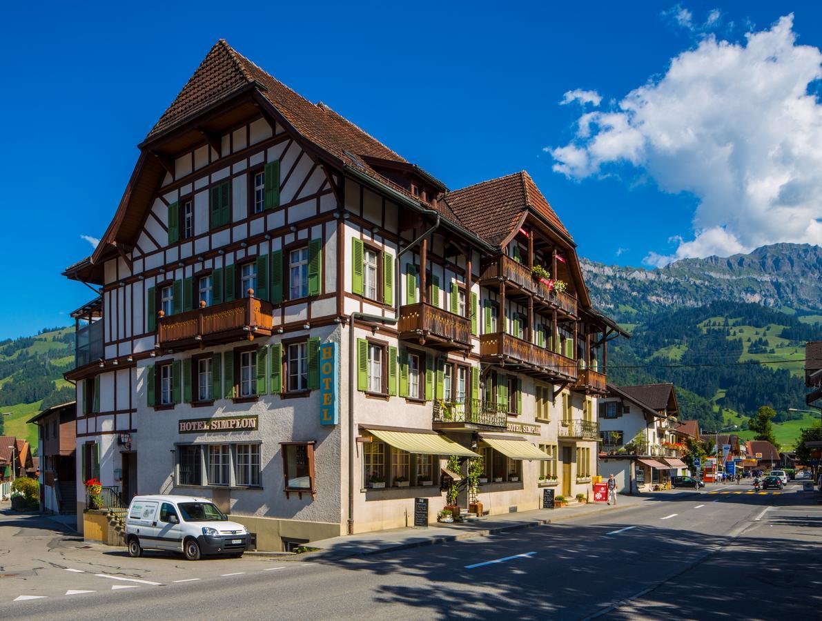 Hotel Restaurant Simplon 프루티겐 외부 사진
