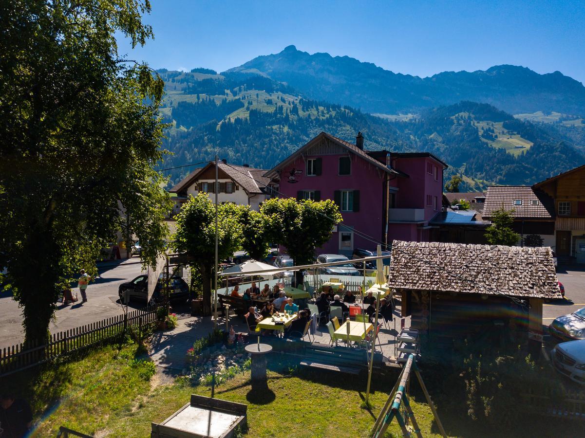 Hotel Restaurant Simplon 프루티겐 외부 사진